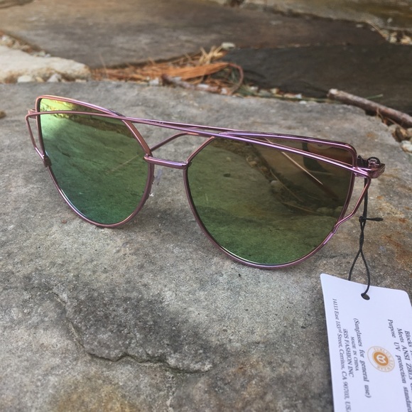Accessories - Oversized Mirror Sunglasses Pink Metal Frames
